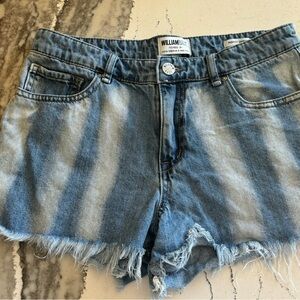 EUC WilliamRast women’s shorts size 26